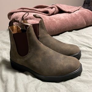 BRAND NEW Blundstone Boots #585 Rustic Brown